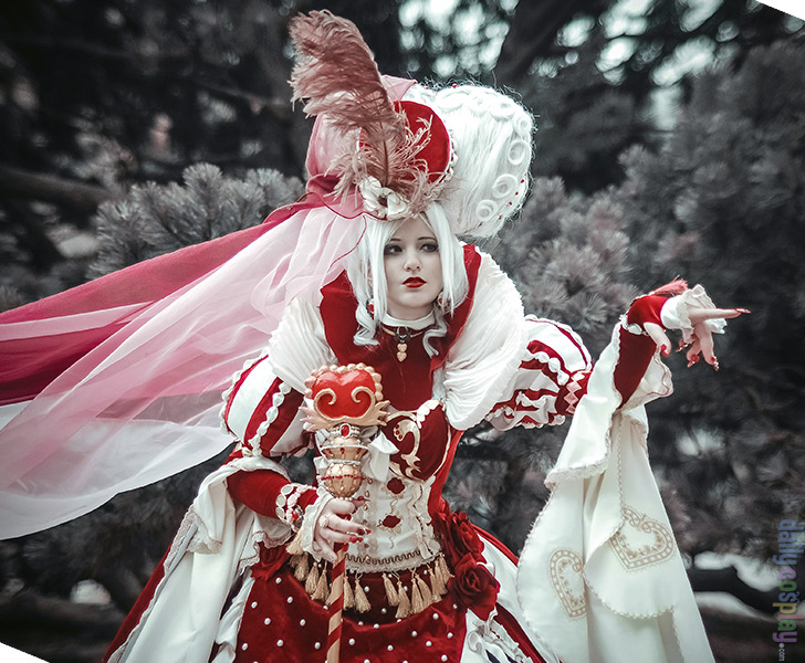 Red Queen from Alice's World by Sakizo
