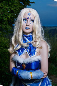 Crystal Maiden from Dota 2