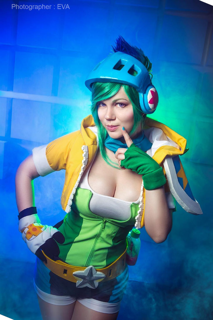 Arcade Riven from League of Legends