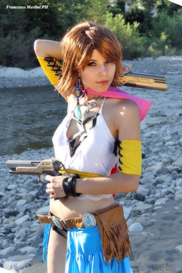 Yuna de Final Fantasy X ganha vida em cosplay incrível