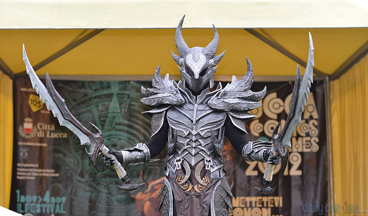 skyrim daedric armor cosplay