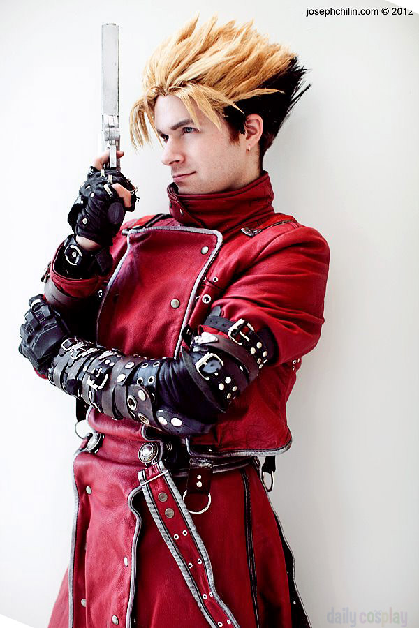 Vash the Stampede from Trigun - Daily Cosplay .com