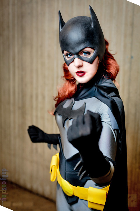 batgirl young justice costume