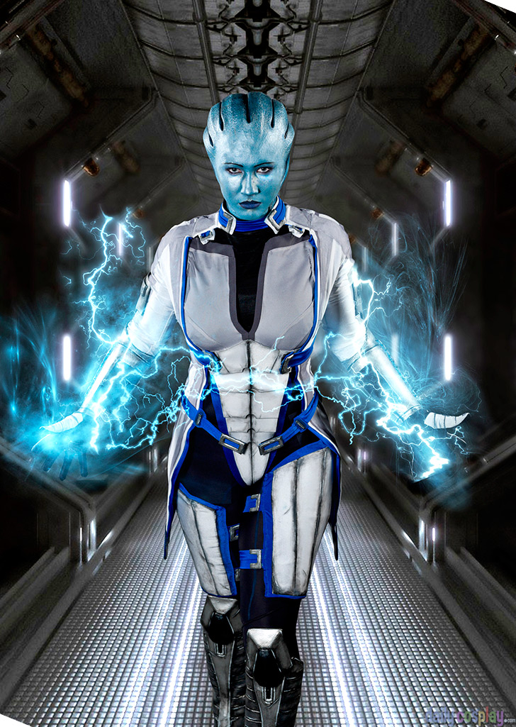 Soylent-cosplay as Liara T'Soni from Mass Effect.