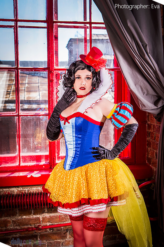 Snow White: Disney Moulin Rouge Style