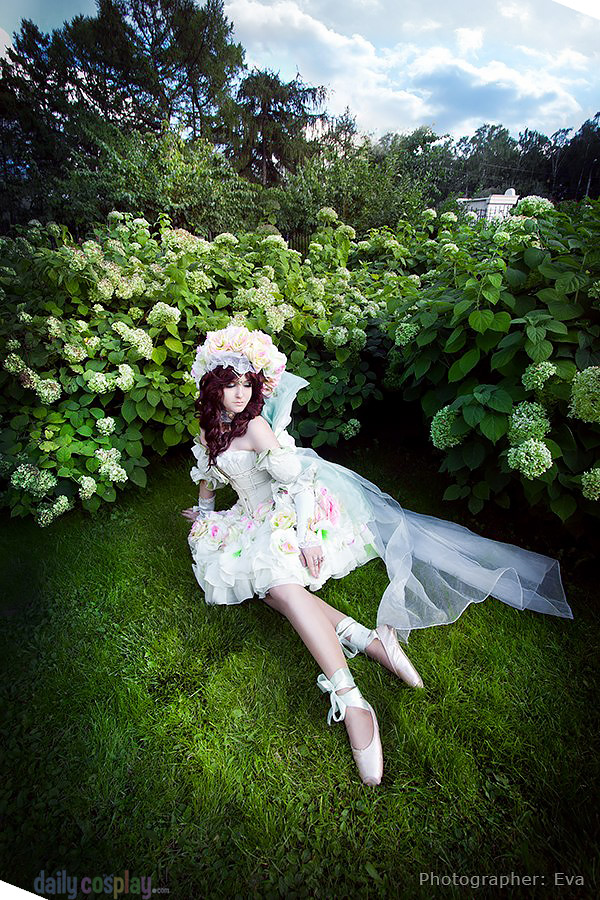 Princess White Rose from SaGa Frontier (Sakizo's artbook version)