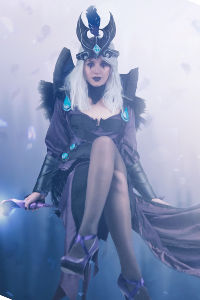 Ravenborn Leblanc from League of Legends