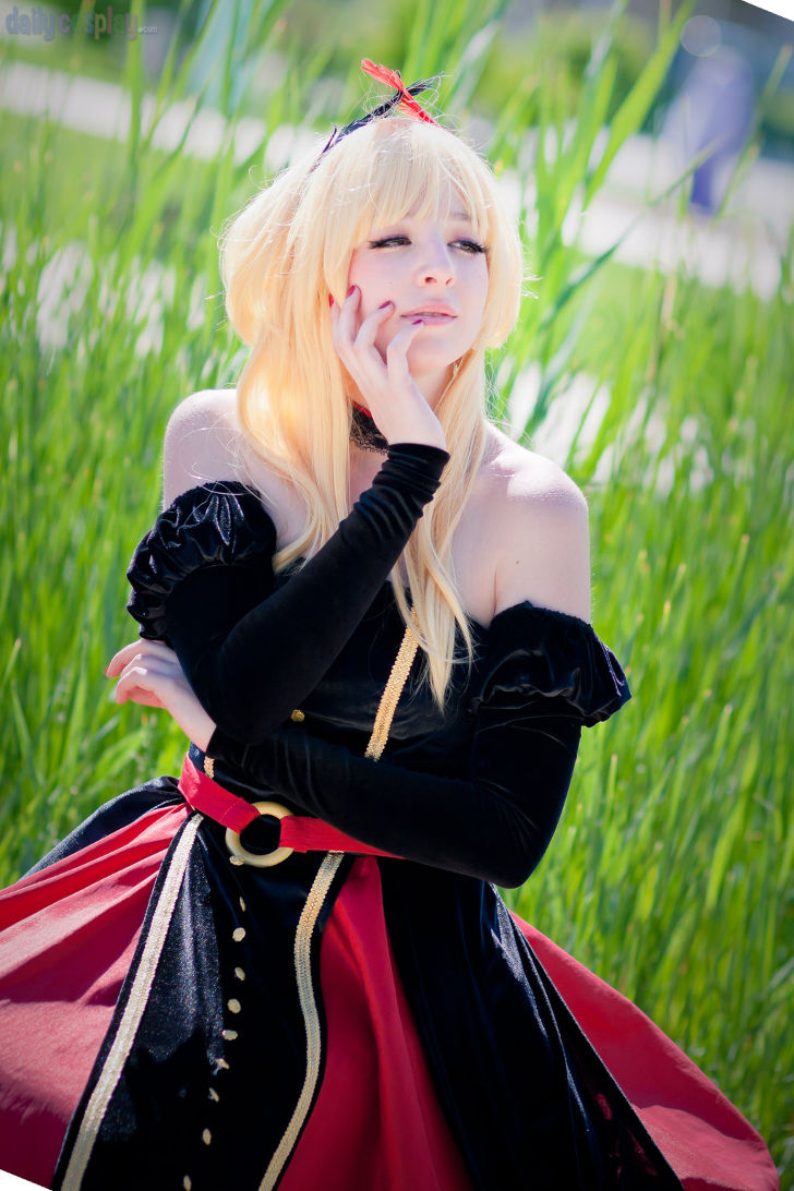Elise from Sound Horizon - Daily Cosplay .com