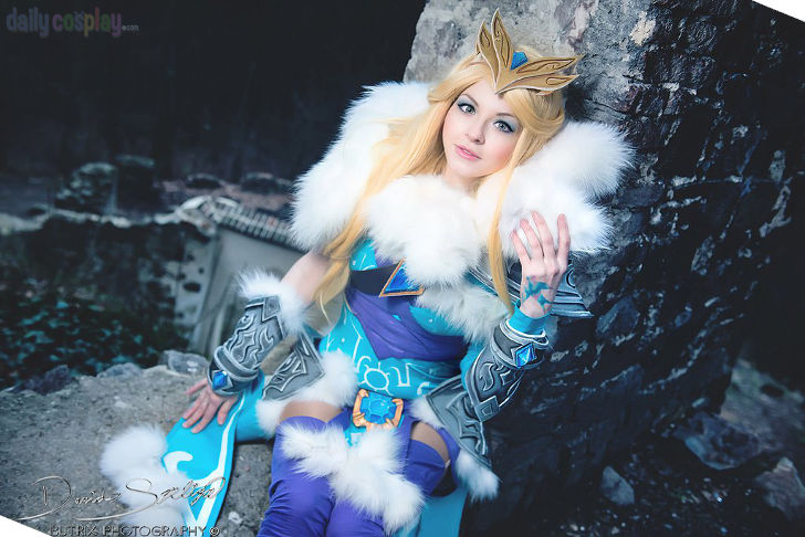 Crystal Maiden from Dota 2