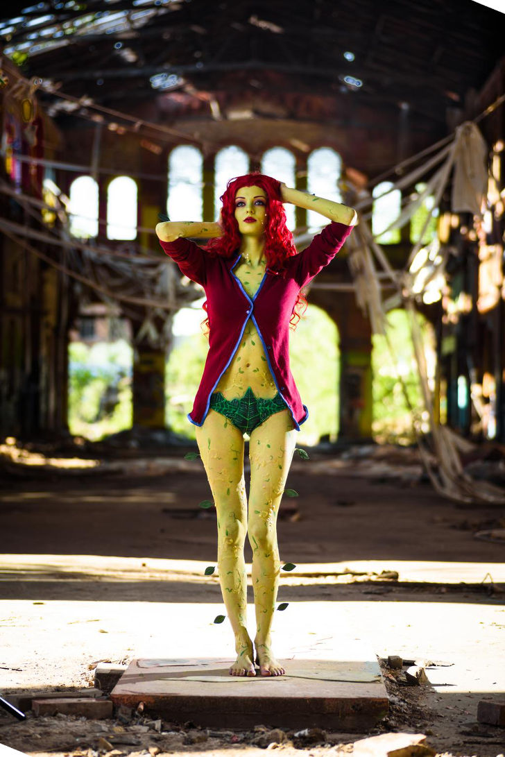 poison ivy arkham asylum cosplay