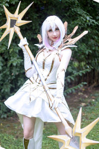 Light Elementalist Lux from League of Legends