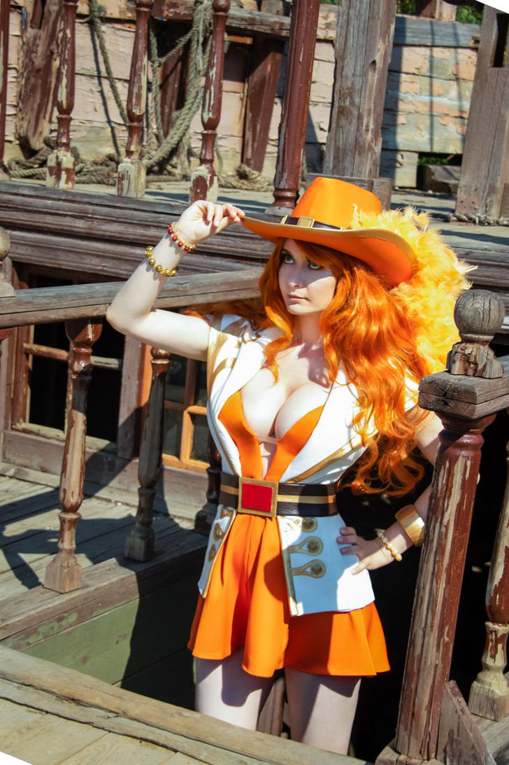 Nami-swan from One Piece