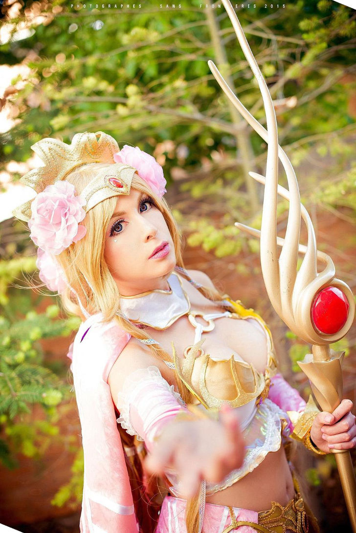 Aphrodite from SMITE Daily Cosplay