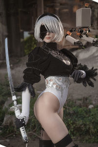 2B from NieR: Automata