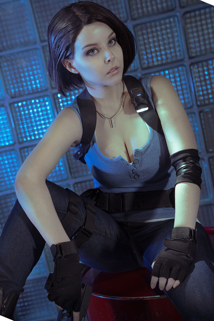 Jill Valentine from Resident Evil 5 - Daily Cosplay .com