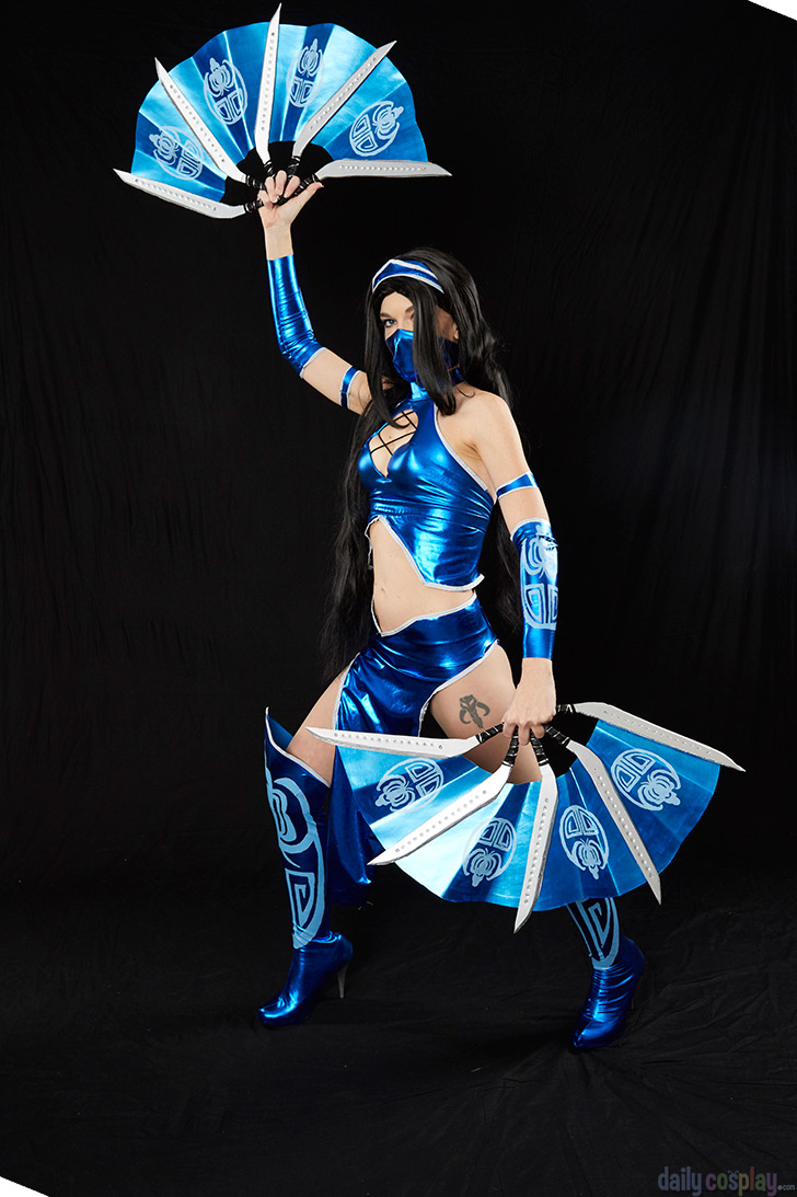 Kitana from Mortal Kombat 9 - Daily Cosplay .com